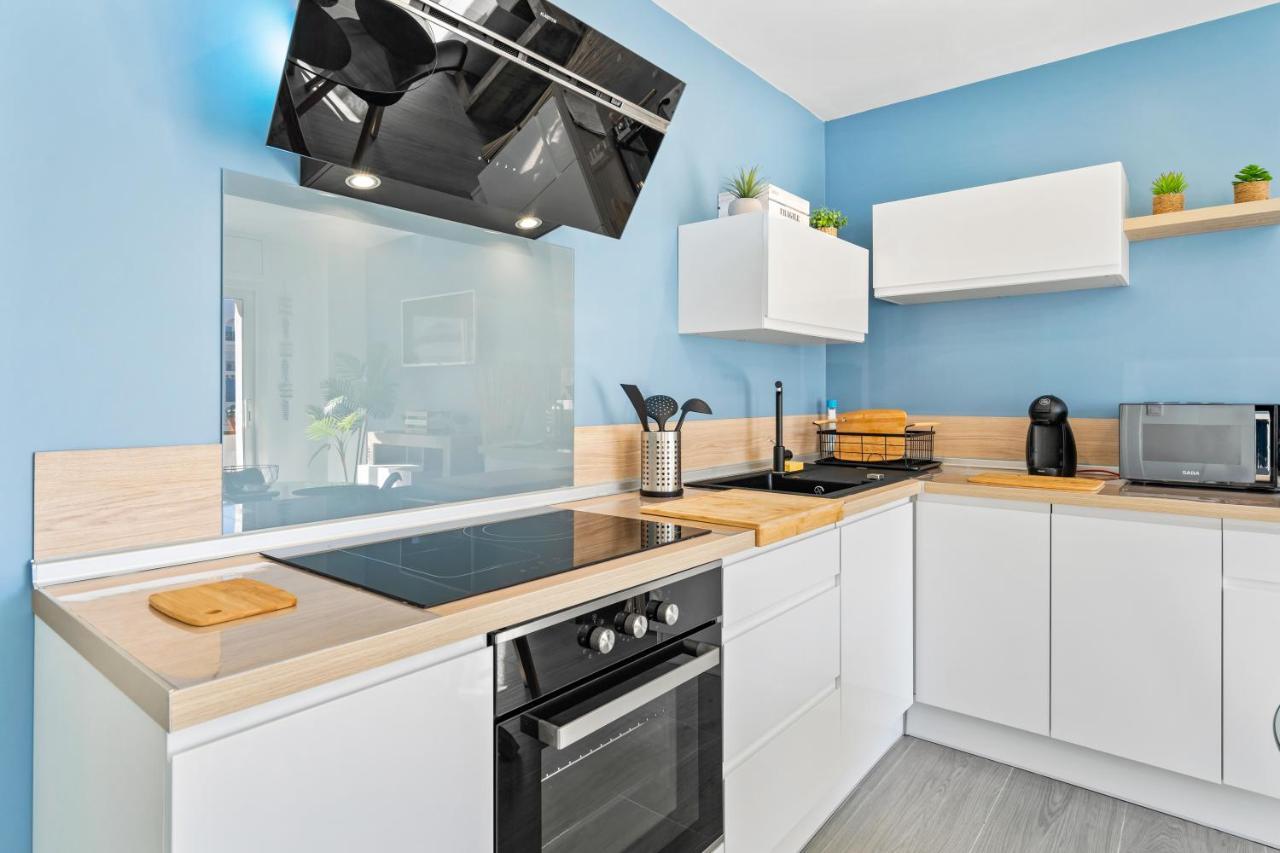 Apartamento Welcs -013- Con Terraza Y Piscina Leilighet Empuriabrava Eksteriør bilde