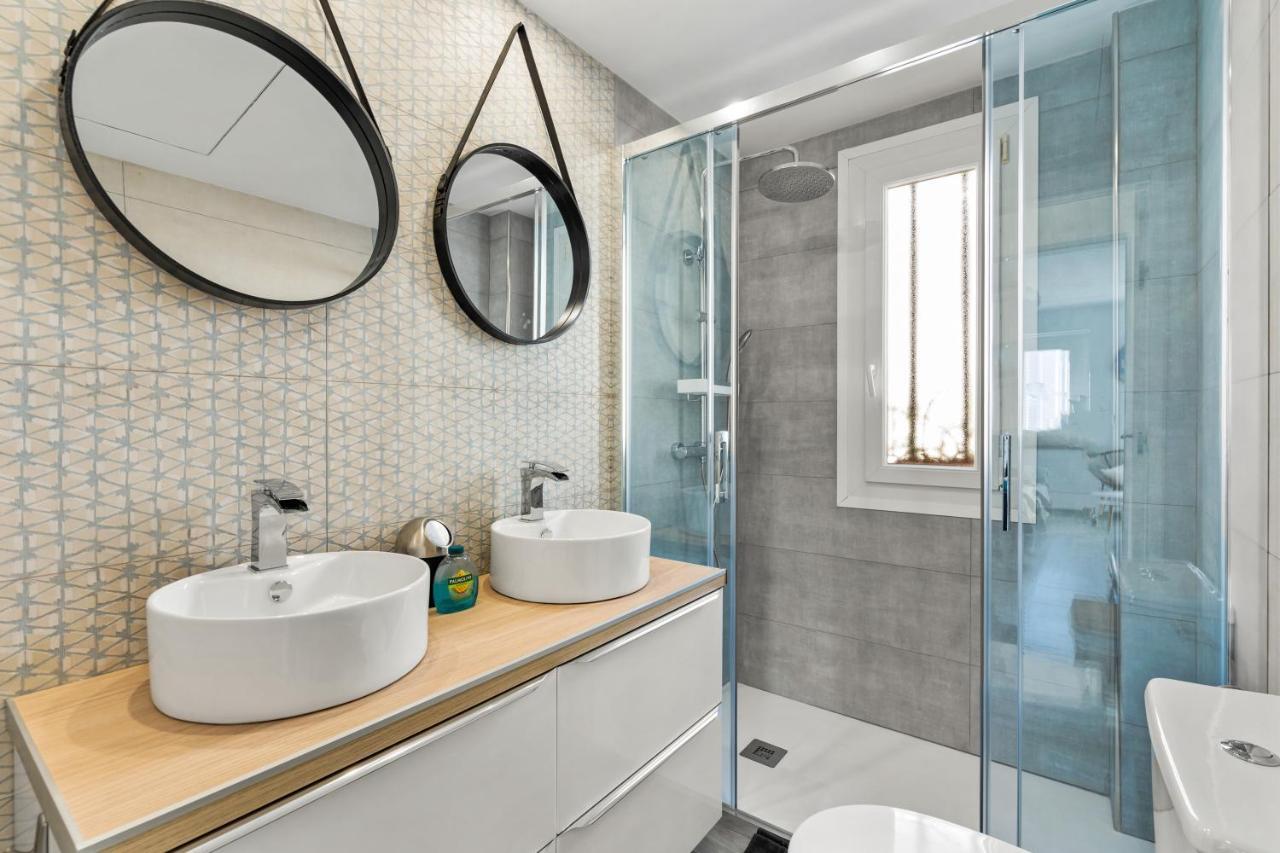 Apartamento Welcs -013- Con Terraza Y Piscina Leilighet Empuriabrava Eksteriør bilde
