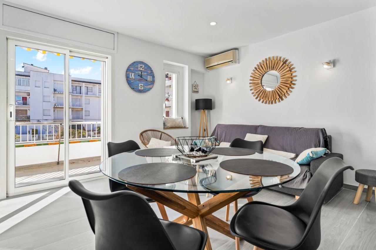 Apartamento Welcs -013- Con Terraza Y Piscina Leilighet Empuriabrava Eksteriør bilde
