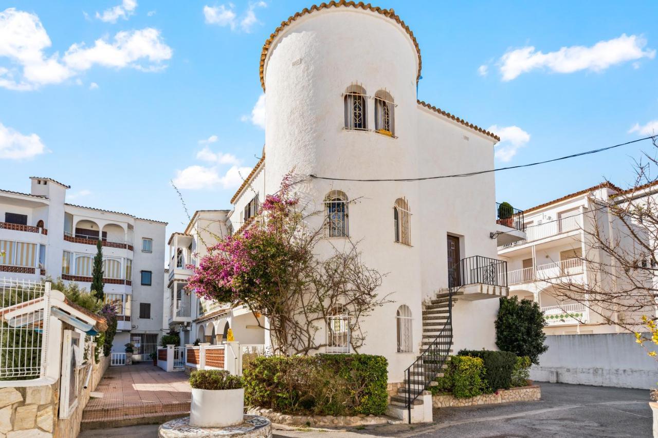 Apartamento Welcs -013- Con Terraza Y Piscina Leilighet Empuriabrava Eksteriør bilde